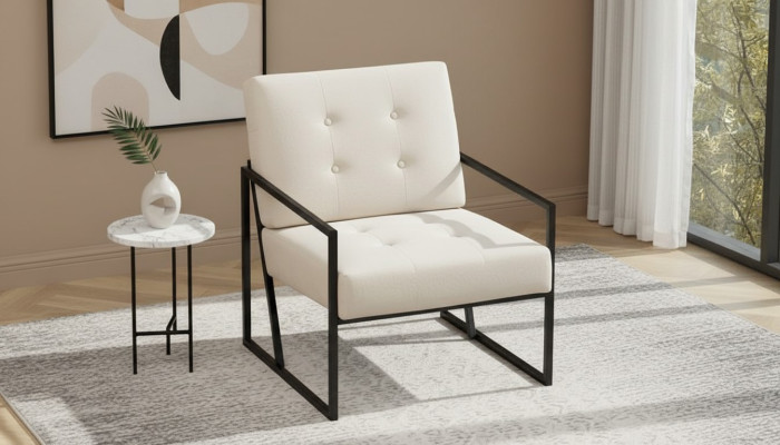 Beige textiel fauteuil woonkamer 1-zits relax metalen poten eetkamer.