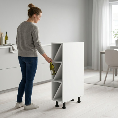 Smalle witte flessenplank met vakken