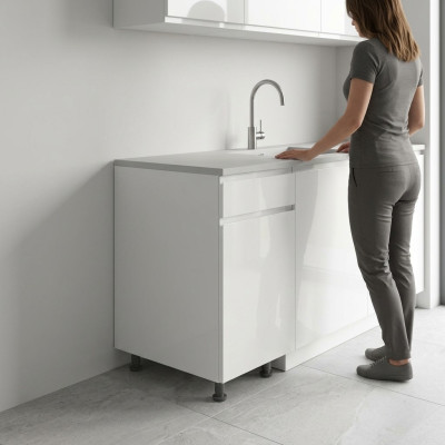 Mobiele keuken met lade en glanzende planken