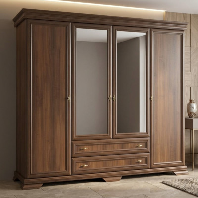 Liela stoffen kast