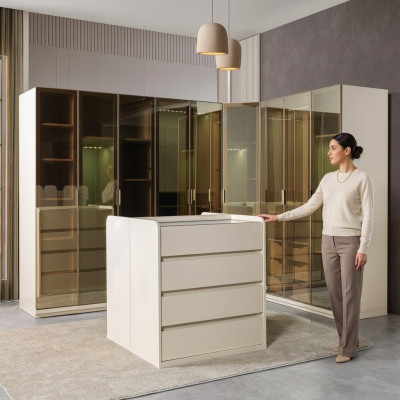 Moderne hoekkast met kromming voor de slaapkamer
