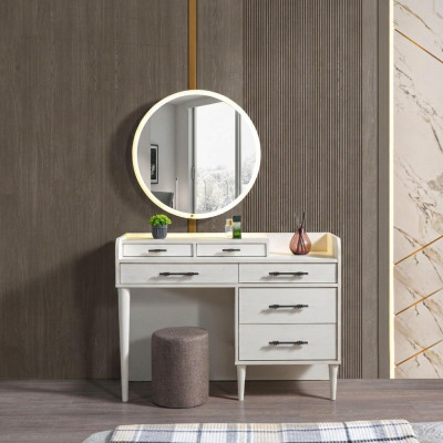 Moderne ladekast met spiegel voor de slaapkamer