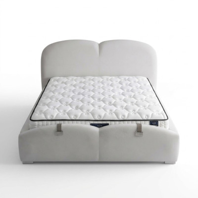 Moderne witte bed met stof en houten matras