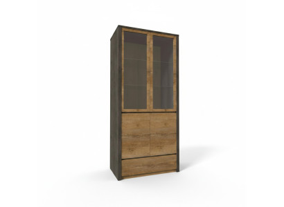 Keuken met glazen deuren en planken