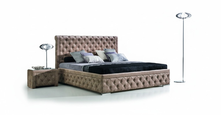 Een luxe Chesterfield-bed in een elegante eigentijdse stijl.